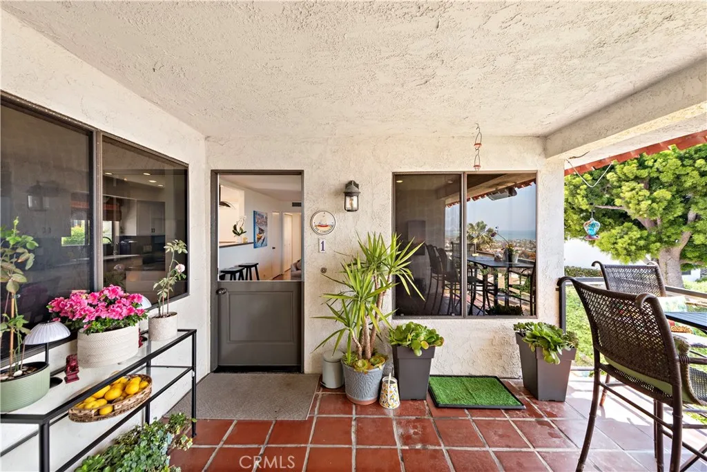 100 Calle Patricia 1a, San Clemente, California 92672 home-pic-9